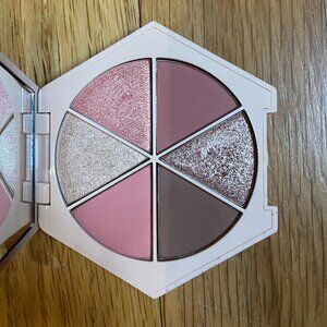 EM Cosmetics Divine Skies Eyeshadow Palette Magic Hour